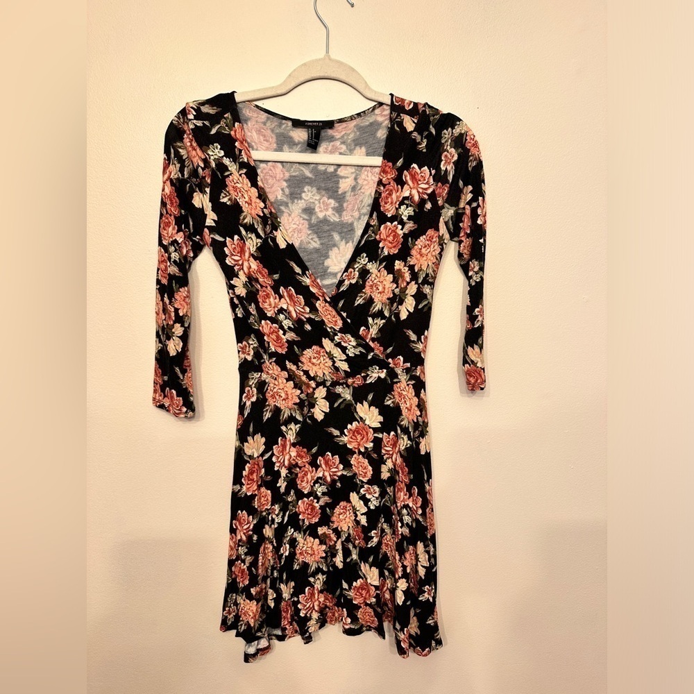Forever 21 Floral Mini Dress Size small